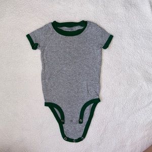 Grey with green outline onesie 12m